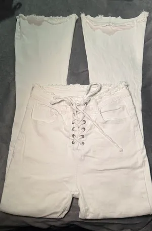 Shein White Lace-Up Flare High-Waisted Front Jeans thumbnail 1