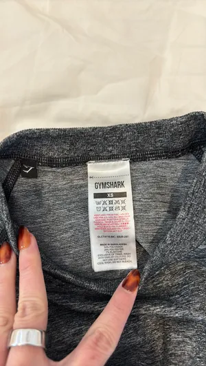 Gymshark Cropped Top Long Sleeve thumbnail 3