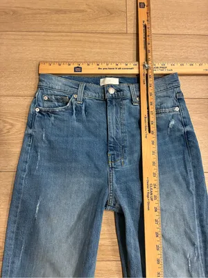 7 for All Mankind Women’s Ultra High Rise Dojo Jean Distressed Size 28 thumbnail 3