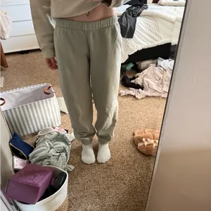 Brandy Melville John Galt Rosa sweatpants thumbnail 2