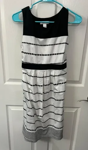 Motherhood Size Medium Black & White Maternity Dress thumbnail 1