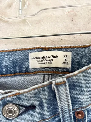 Abercrombie the Ankle Straight Ultra High Rise Jeans thumbnail 2