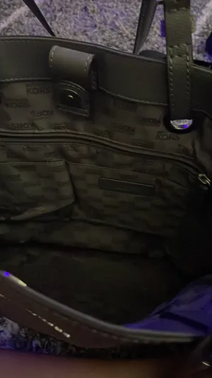 Michael Kors Tote Handbag thumbnail 3