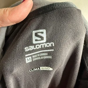 Salomon Women's Black Jacket with Pink Accents clima wind momentum jacket med thumbnail 14