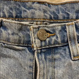 BDG mom shorts thumbnail 4