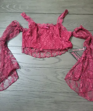Nwt Romwe off-the-shoulder lace crop top featuring detachable sheer long sleeves thumbnail 1