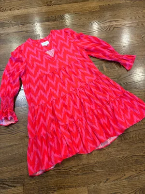 Tuckernuck Pomander Place Kenzo Pink-Red Zigzag Smocked Sleeve Tiered Dress, M thumbnail 2