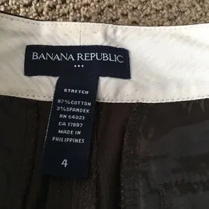 Banana Republic Dark Brown 11” inseam Shorts thumbnail 3