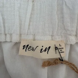 New In Women’s White Top and Shorts Set thumbnail 5