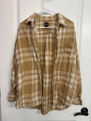 Gap Tan Cream Plaid Oversized Flannel Button-Down Shirt Women’s L thumbnail 2