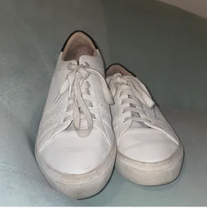 Kate Spade Shoes thumbnail 3