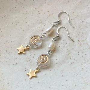 Handmade boho grunge fairy whimsical funky style quality Czech glass swirl pearl dangle earrings🌀⭐️ thumbnail 6