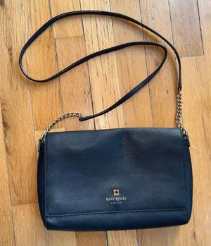 KATE SPADE Staci Medium Flap Crossbody Bag Black ‎ With Gold Chain 10” x 7” thumbnail 1
