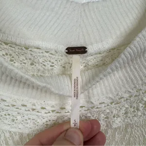 Free People Spring Valley‎ Lace Detail Waffle Knit Henley Size Small thumbnail 6