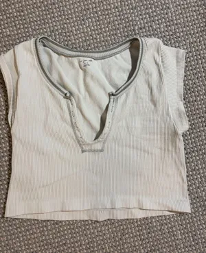 Urban Outfitters Out From Under Go For Gold Seamless Top thumbnail 1