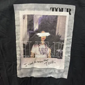 HER I Used to Know Her Tour Dates Polaroid Urban Pop Tee M thumbnail 2