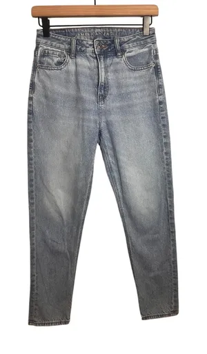American Eagle Mom Jean High Rise Strigid Light Wash Denim‎ Blue Womens 0 Short thumbnail 1