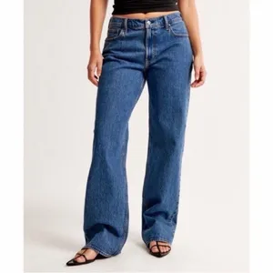 Abercrombie ✨The Baggy Low Rise Blue Sz 34 Regular Jeans✨ thumbnail 3