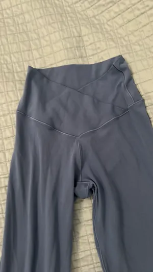 Crossover Aerie Flare Leggings thumbnail 3