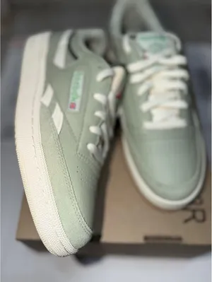Size 9 US Women’s Reebok Club C Revenge Vintage Tennis Shoes Sneakers Green Chalk thumbnail 7