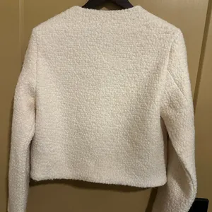 NWT Abercrombie & Fitch Collarless Boucle Wool Blend Short Jacket NWOT Size M thumbnail 3