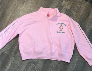 Strawberry‎ Shortcake '79 Juniors Quarter Zip Graphic Pullover Large Sweatshirt thumbnail 1