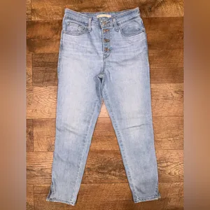 Levi’s High Rise Skinny Ankle Button Up Size 29 thumbnail 4