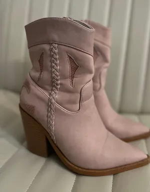 JustFab Short pink Cowgirl Boots country boots suede boots western pink mauve girly valentines shabby chic love shack fancy thumbnail 3