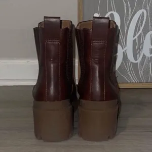 Universal Thread Naya Heeled Chelsea Boots- Brown thumbnail 9