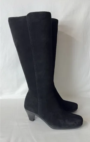La Canadienne Black Suede Tall Knee High Heeled Boots Women's Size 6 M thumbnail 1