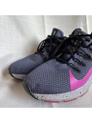 Nike Women's Quest 2 SE Running Shoes - Grey/Hot Pink Size 8.5 (Style CJ6186-601 thumbnail 2