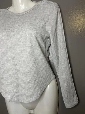 Free People Shirt Womens Small Gray Waffle Knit Crew Neck Long Sleeve Top thumbnail 4