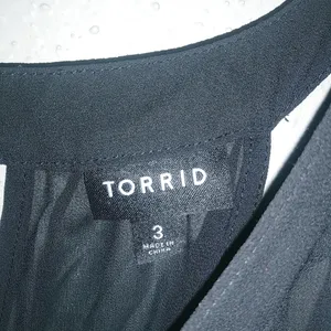 Torrid 3X Elegant Halter Black Keyhole Back Button Closure Dressy Formal Top thumbnail 4