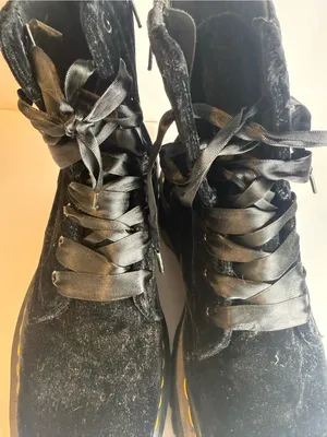 Dr. Martens Jadon‎ Black Velvet Platform Boots Satin Ribbon Laces Women’s US10 thumbnail 7