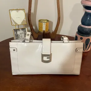 Vintage Y2K Guess White Shoulder Bag with Silver Details Satchel PU thumbnail 1