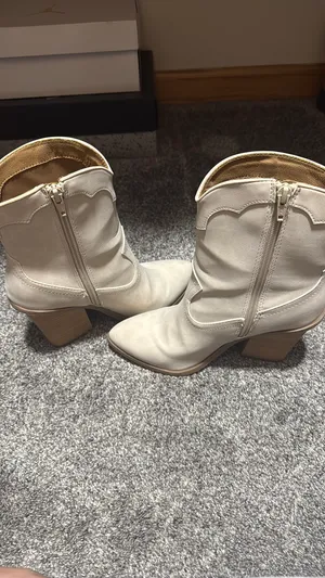 Lauren Conrad Western Block Heel Boots thumbnail 2