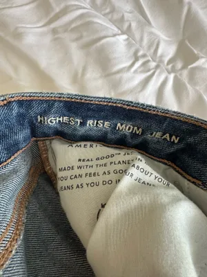 American Eagle Mom Jeans thumbnail 4