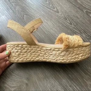 Platform sandals. Never worn. size8 Tan Size 8 thumbnail 4