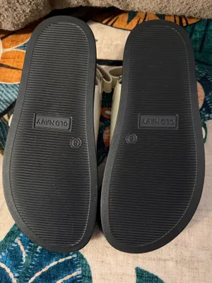 Old Navy White Sandals thumbnail 3
