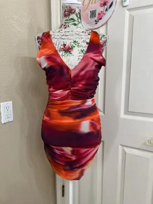 NWT Oh Polly Orange Red Abstract Ruched Mesh Bodycon Mini Dress V-Neck Size 6 thumbnail 2