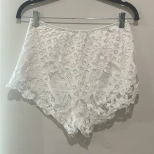 White lace Free people shorts! thumbnail 10