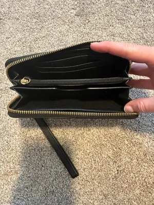 Michael Kors Wallet thumbnail 2