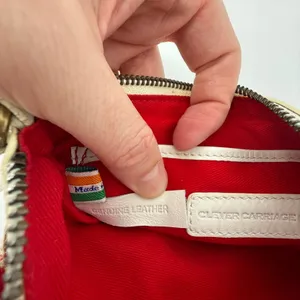Clever Carriage Company Cross Stitch Rose Leather‎ Crossbody Purse White Blue thumbnail 9