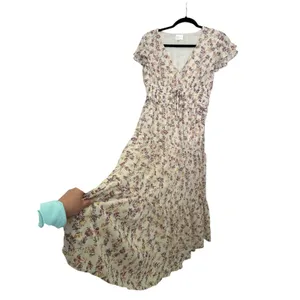 Boho Floral Tiered Maxi Dress V-Neck Smocked Waist Cream SzM Perfect for Fall! thumbnail 6