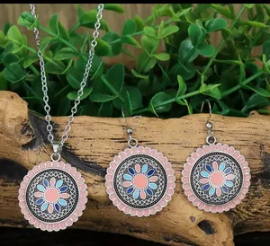Gorgeous Boho-Chic Pink Floral Necklace and Earring Set (3 Piece Set) thumbnail 2