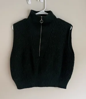 Sincerely Jules Dark Green Ribbed Knit Vest thumbnail 1