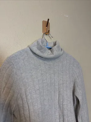 HALSTON‎ 100% 2-Ply Cashmere Turtleneck Sweater Size Small thumbnail 2