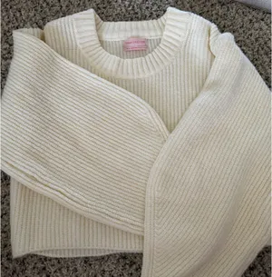 Urban Outfitters sweater thumbnail 1