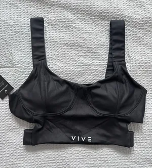 NWT VIVE Workout Bra Black Size M thumbnail 1