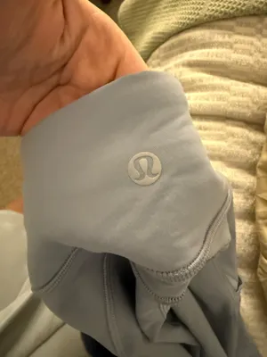 Lululemon Wunder Under Leggings 25" thumbnail 4